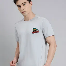SZN Men Printed Pockets T-shirt-image-90