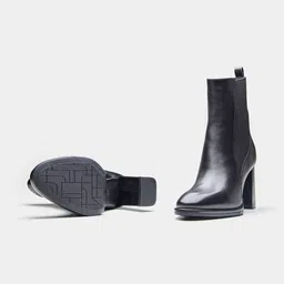 Oroh Amaia Women Leather Regular Boots image 2