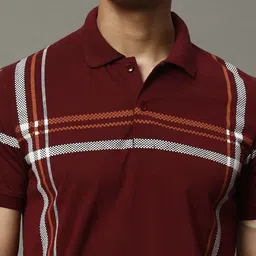 OGEN Men Printed Polo Collar Applique T-shirt image 2