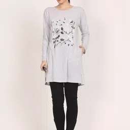 INNAYARA DIVIRTA Women Floral 2 Printed Pockets 1 T-shirt image 2