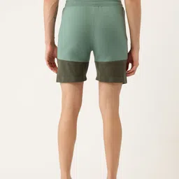 Okane Men Colourblocked Shorts image 5