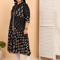 YASH GALLERY Women Plus Size Floral Printed Daily A-Line Kurta image 5