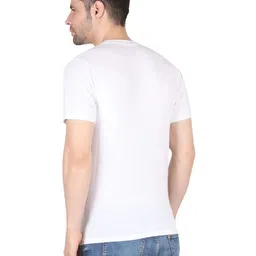 EAZY Men 2 Pockets T-shirt image 3
