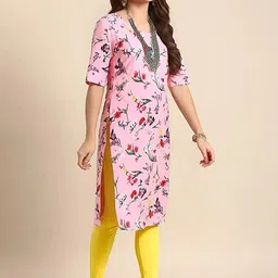 SZN Women Leheriya Printed Crepe Kurta image 5
