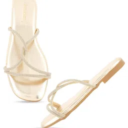 DressBerry Solid Square ToeCasual Mules image 2