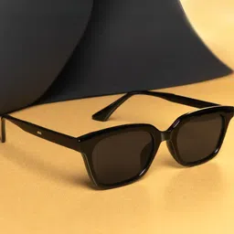 goglassic Unisex Rectangle Sunglasses With UV Protected Lens image 5