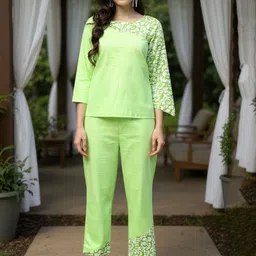 SZN Floral Printed Top With Trousers Co-Ords-image-11