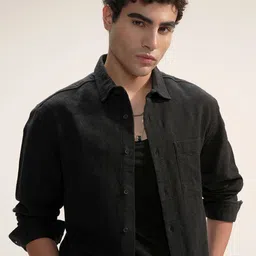 HIGHLANDER Textured Cutaway Collar Relaxed Fit Cotton Shirt-picture-26