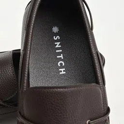 Snitch Men Textured Formal Loafers image 4