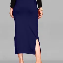 Thrifty Thread Straight Fit Saree Shapewear image 3