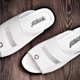 moshto Men Flats Sandal image 2