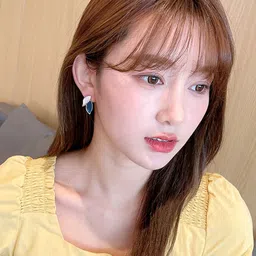 Krelin Silver-Plated Leaf Shaped Studs image 2