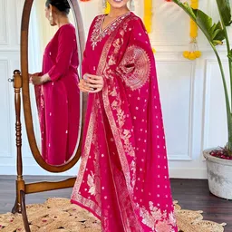 KALINI Floral Embroidered Sequinned Chanderi Silk Straight Kurta With Trousers & Dupatta image 4