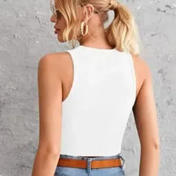 Absorbing Crepe Tank Crop Top image 4