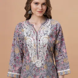 SANAA Printed Maxi Nightdress image 5