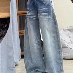 StyleCast Women Mid-Rise Light Fade Jeans image 4