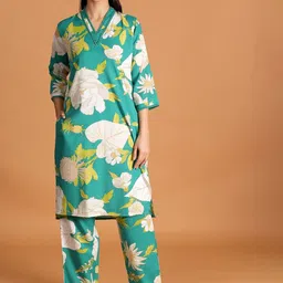 BAESD Women Floral Printed Regular Kurta with Palazzos & With Dupatta image 4