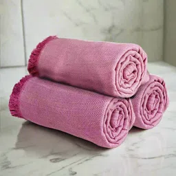 Heelium Peach-Coloured 3 Pieces Striped Bamboo 250 GSM Bath Towels-image-1