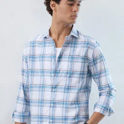 HERE&NOW Men Checked Spread Collar Casual Shirt-picture-21