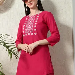Fashion4word Geometric Yoke Design Mirror Work Kurti-picture-38