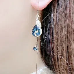 DIVASTRI Teardrop Shaped Drop Earrings image 5