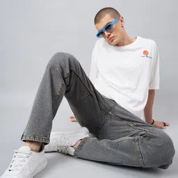 STUDIO NEXX Men Relaxed Fit Low Distress Light Fade Stretchable Jeans image 5