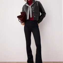Trendyol Spread Collar Long Sleeves Crop Woven Jacket image 2