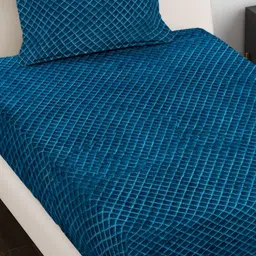 Myntra Elegant Homes Blue Checked 300 TC Woollen Single Bedsheet Set 2.25m x 1.50m image 5