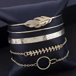 DressBerry Set Of 5 Gold-Plated Cuff Bracelets image 4