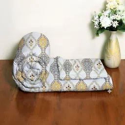 Aura White & Yellow Floral Printed 200 GSM Cotton AC Room Comforter-image-91