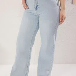 Trendyol Women Plus Size Regular Fit Mid-Rise Pure Cotton Jeans-picture-28