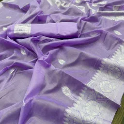 CANIZZARO Woven Design Zari Silk Blend Banarasi Saree image 5