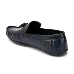 Roadster Men Blue Textured Loafers image 3