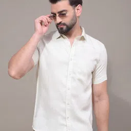 Crimsoune Club Men Classic Fit Solid Spread Collar Cotton Casual Shirt-image-89