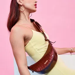 KLEIO Half Moon Croco Pattern Sling Chest Bag-picture-28