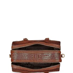 Hidesign Textured Medium Casual Duffel Bag image 3