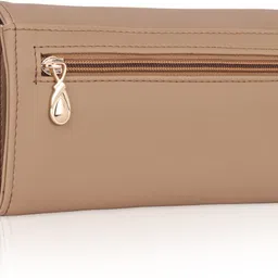 reshu Casual, Party Beige Clutch image 4