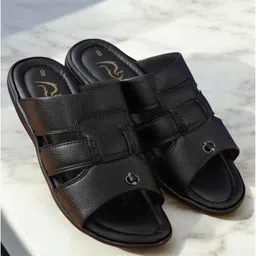 qara Men Sandal image 1