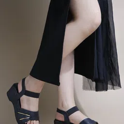 shoetopia Women Wedges Sandal image 4