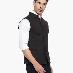 rocksy Solid Men Waistcoat image 3