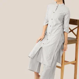 madarwa Women Cotton Blend Kurta Palazzo Set image 2