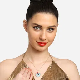 AMI Gold-Plated Enamelled Chain image 5