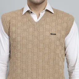 ewools Men Checkered V Neck Beige Sweater image 4