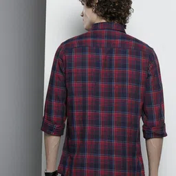 the indian garage co. Men Slim Fit Checkered Spread Collar Casual Shirt image 4