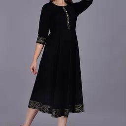 yesly Women Solid Viscose Rayon Anarkali Kurta image 2
