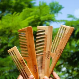 dinya Neem Wooden Comb for Detangling, Frizz Control & Shine-picture-20
