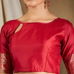 Sangria Red & Gold-Toned Floral Woven Design Zari Banarasi Saree image 2