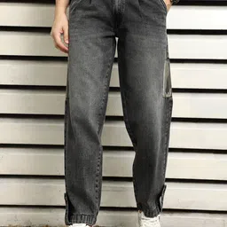 High Star Men Tapered Fit Mid-Rise Light Fade Applique Cotton Jeans-picture-50