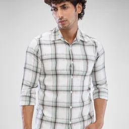 SPYKAR Men Slim Fit Tartan Checked Casual Shirt-image-2