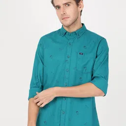 Lee Men Slim Fit Conversational Printed Casual Cotton Shirt-picture-31